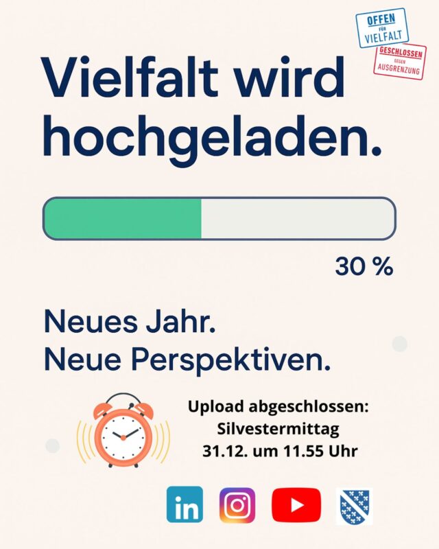 Erinnert ihr Euch noch an die Debatte ums #Stadtbild? Bevor morgen Abend aus Berlin die #Neujahrsansprache auf Sendung geht, gibt es von uns hier auf diesem Kanal eine kleine Überraschung. 🎉 Direkt aus der heimlichen Kulturhauptstadt Kassel.
 
Wir laden #Vielfalt hoch!
 
Denn Deutschland ist mehr als das Bundeskanzleramt.
 
Worum es bei uns gehen wird? Wir betrachten Sprache nicht als Barriere, sondern vielmehr als Brücke. Und als Bereicherung. So viel sei schon einmal verraten…
 

#offenfürvielfalt #vielfalt #demokratie